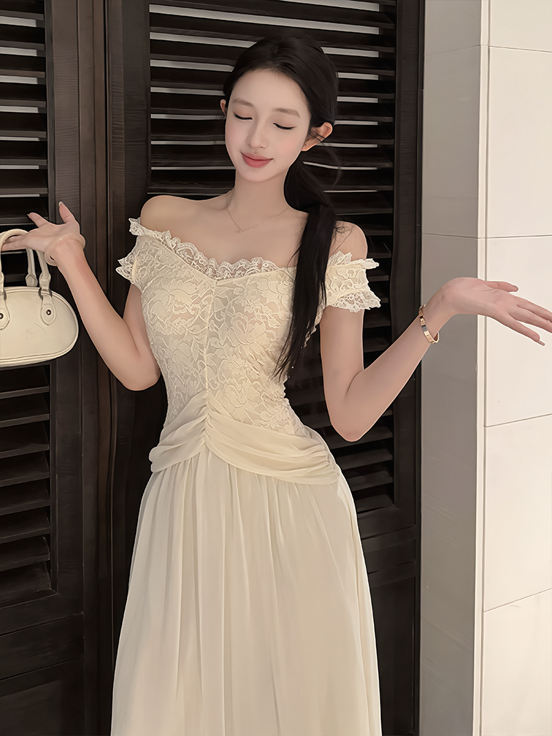 【dress】オフショルダーレースドッキングワンピース Q8633