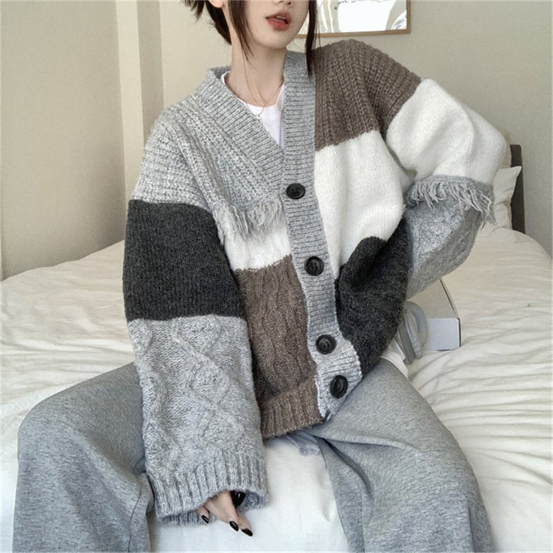 【outer】ドッキングVネックニットカーデ　M17943