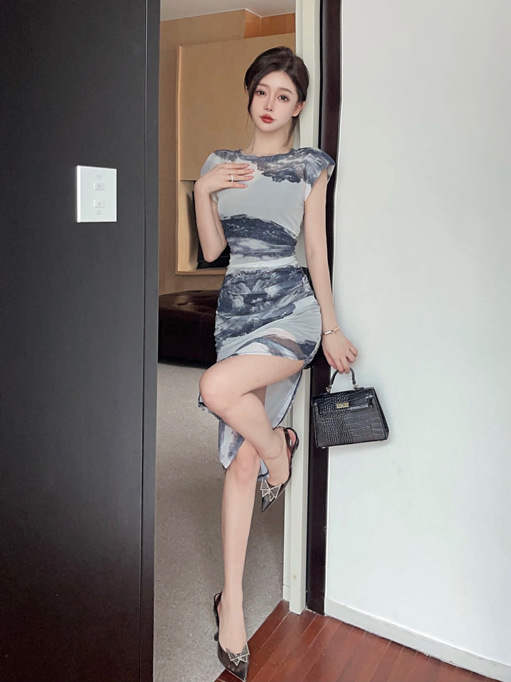 【dress】人気を独占中 プリントデートワンピース着瘦せ　M17005