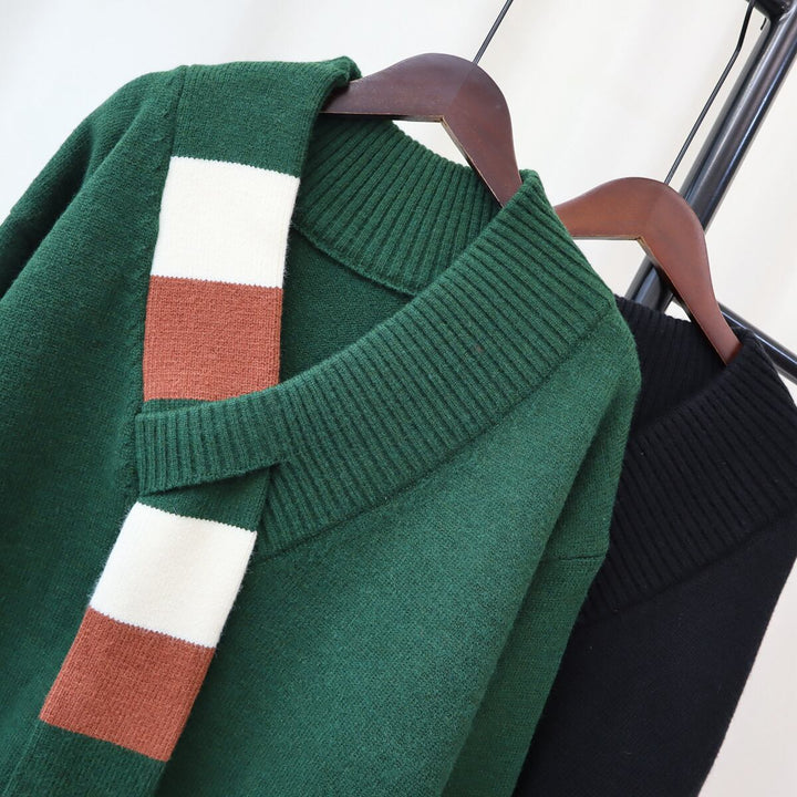 【tops】Vネックニットセーター　M18784