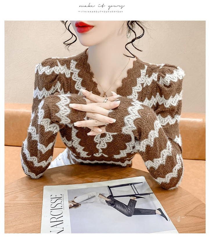 【tops】カットワークレースVネックトップス　M18298