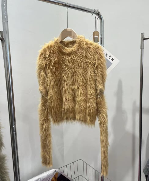 【tops】フェザーニットセーターアームカバー付き　M18098