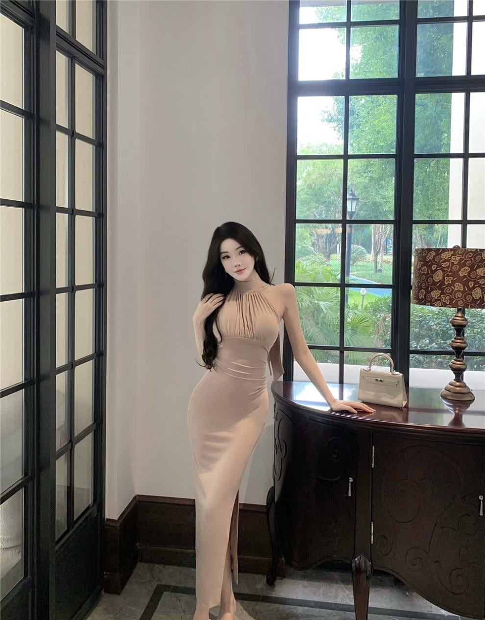 【dress】ノースリーブホルターネックロングワンピース Q7995