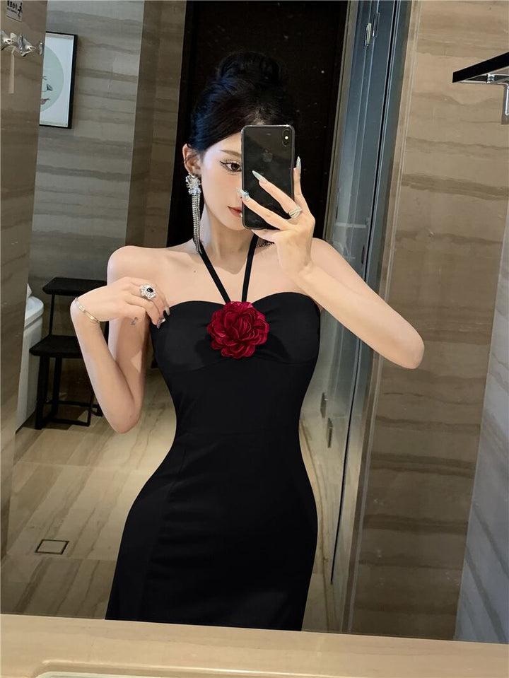 【dress】フラワー付きホルターネックワンピース Q8086