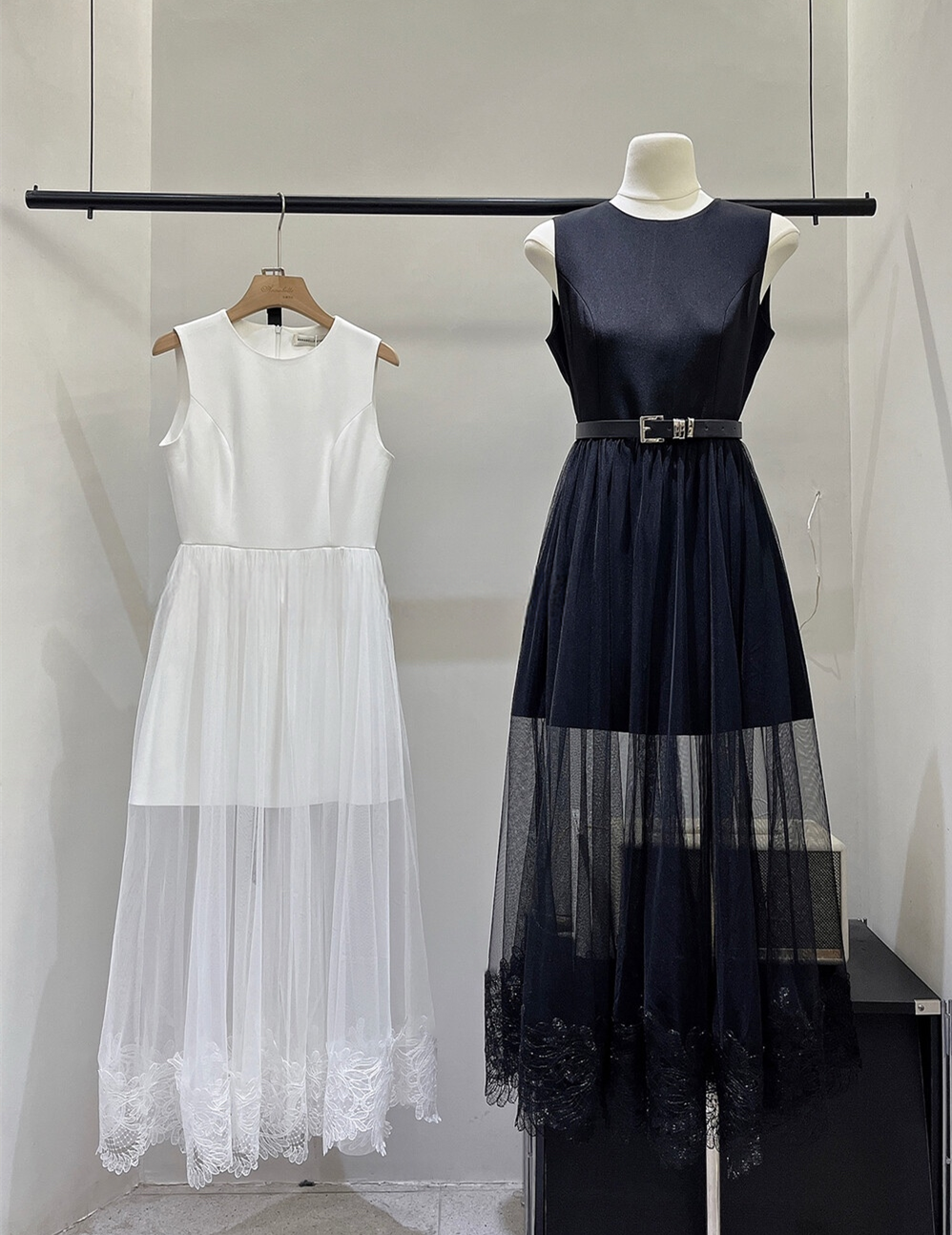 【dress】レースチュールドッキングロングワンピース　N3622