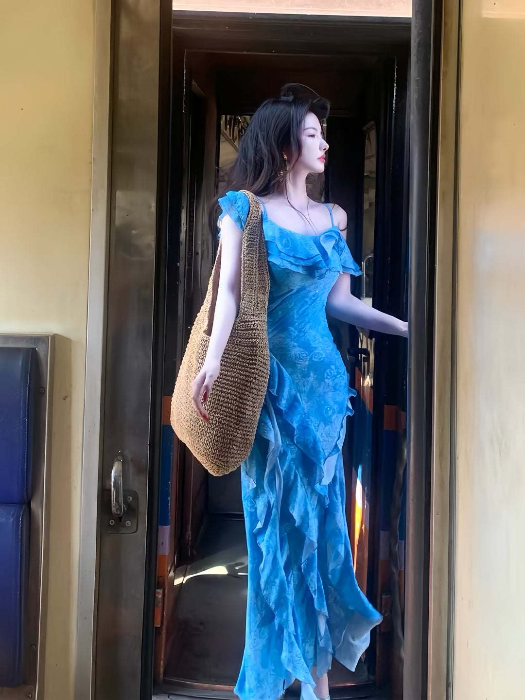 【dress】オフショルフリルロングワンピース　K0586