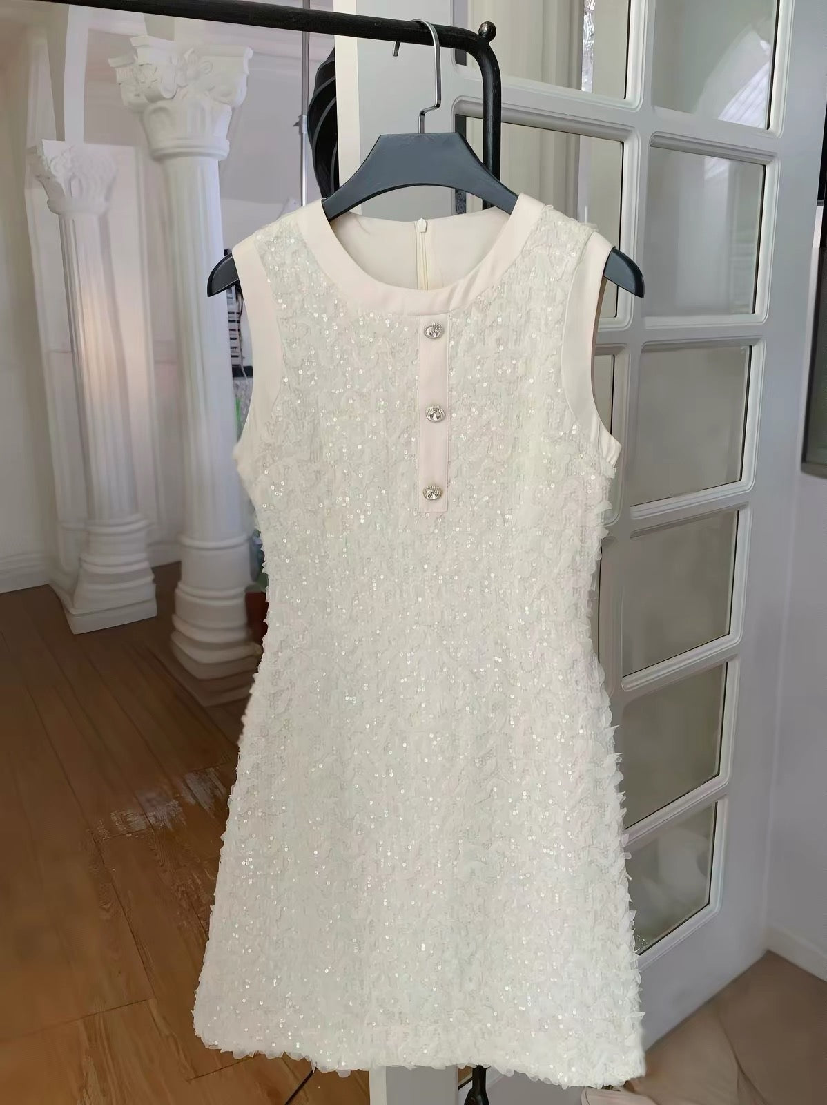 dress】ノースリーブミニワンピース Q8547 – NANASTYLE