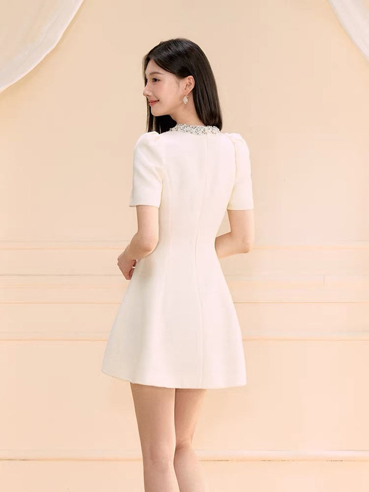 【dress】パール付きAラインフレアワンピース Q8463