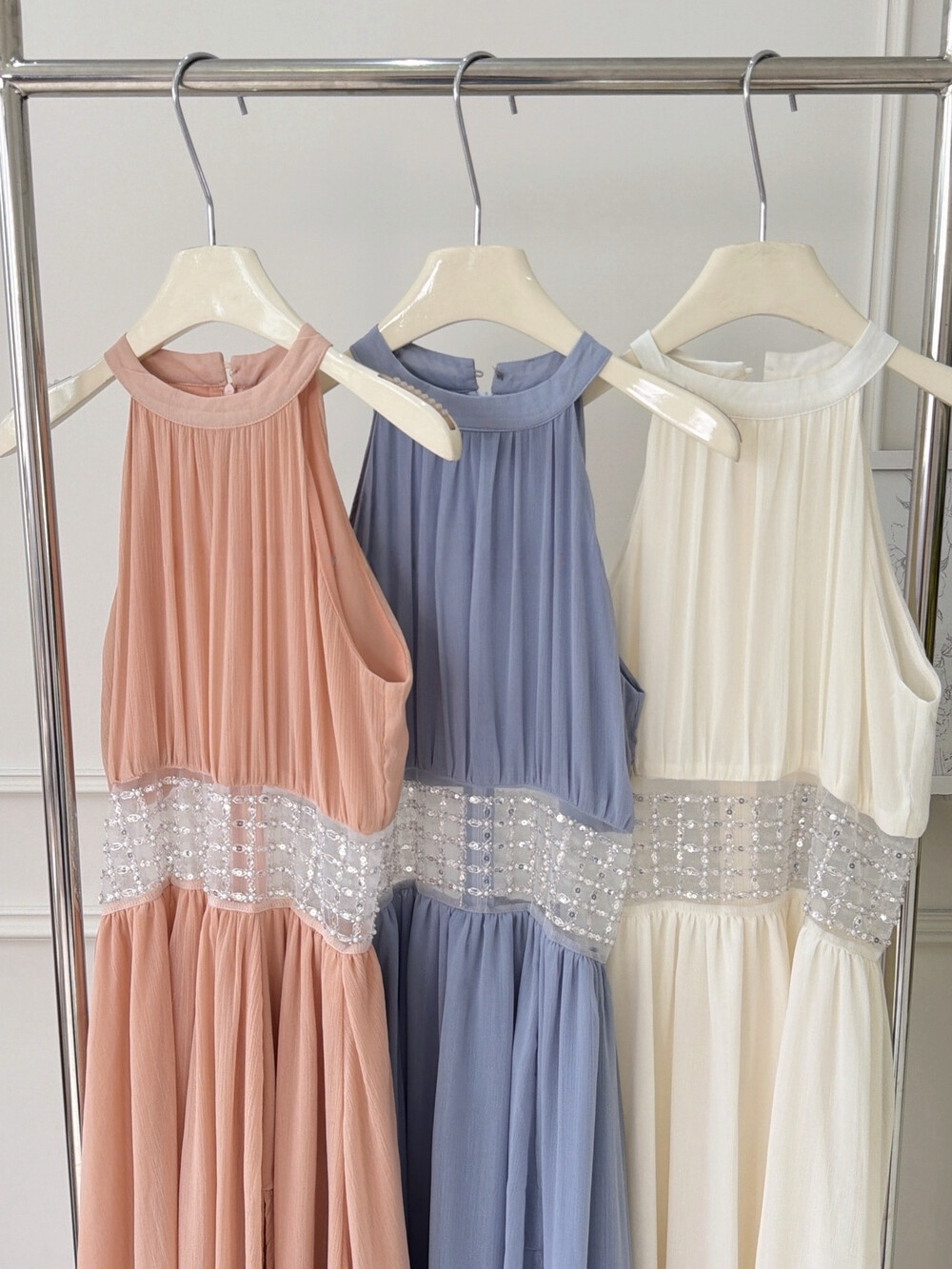 【dress】ウエストパールホルターネックロングワンピース　N3679