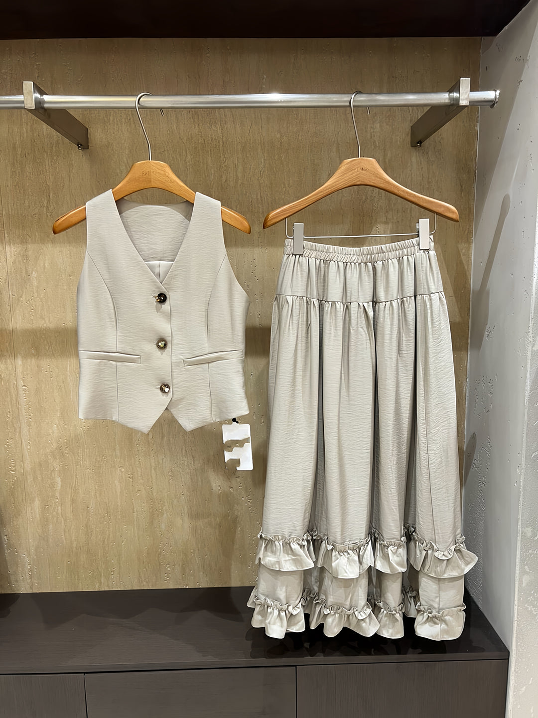 【set】ジレ×フリルロングスカートセット   K0613