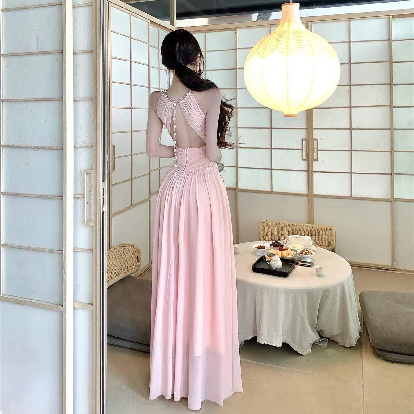 dress】バックビジューホルターネックワンピース N3765 – NANASTYLE