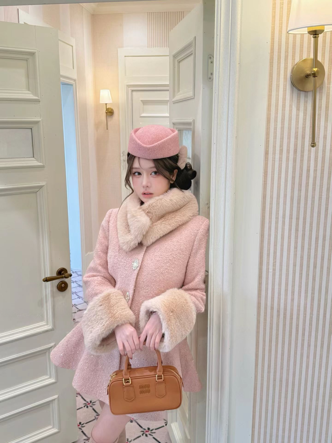 【outer】ファー付きツイードダウンコート    N3851