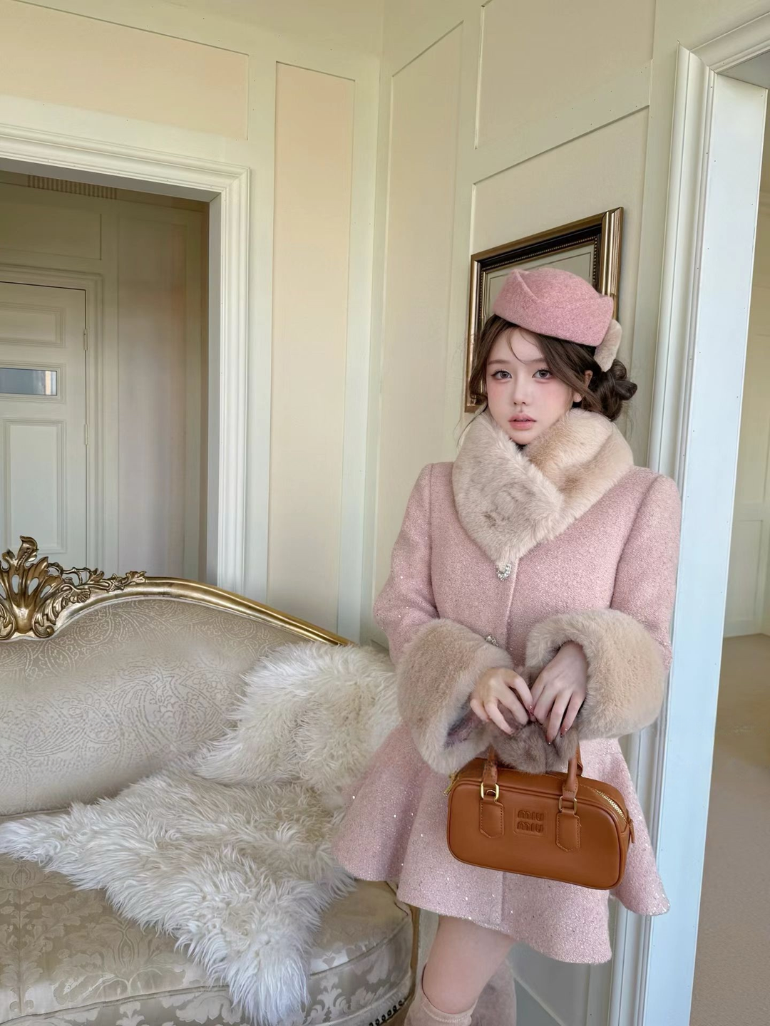 【outer】ファー付きツイードダウンコート    N3851