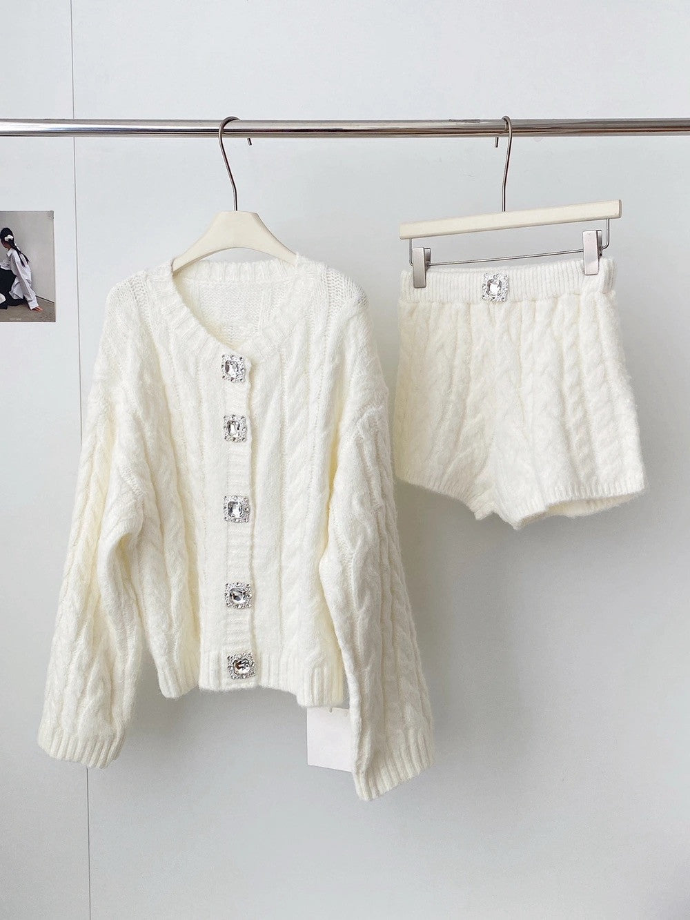 【set】ビジューボタンカーディガン×ショートパンツセット