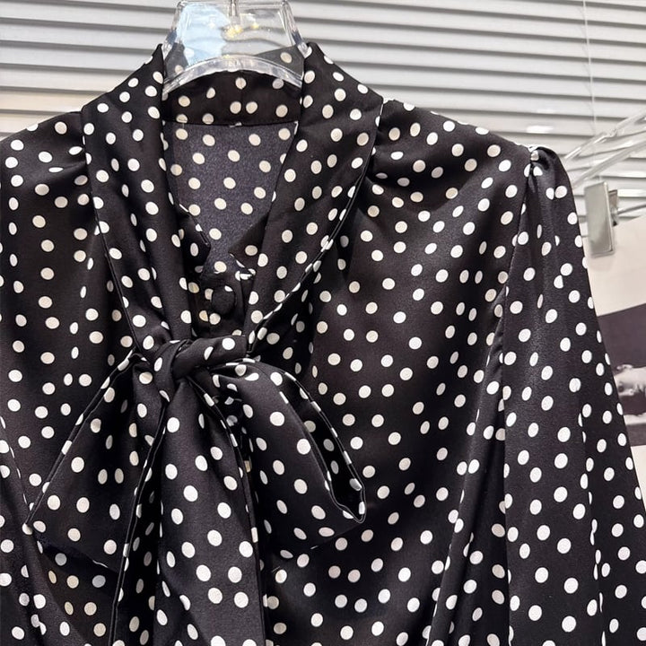 【tops】リボン付きドット柄シャツ Q8164