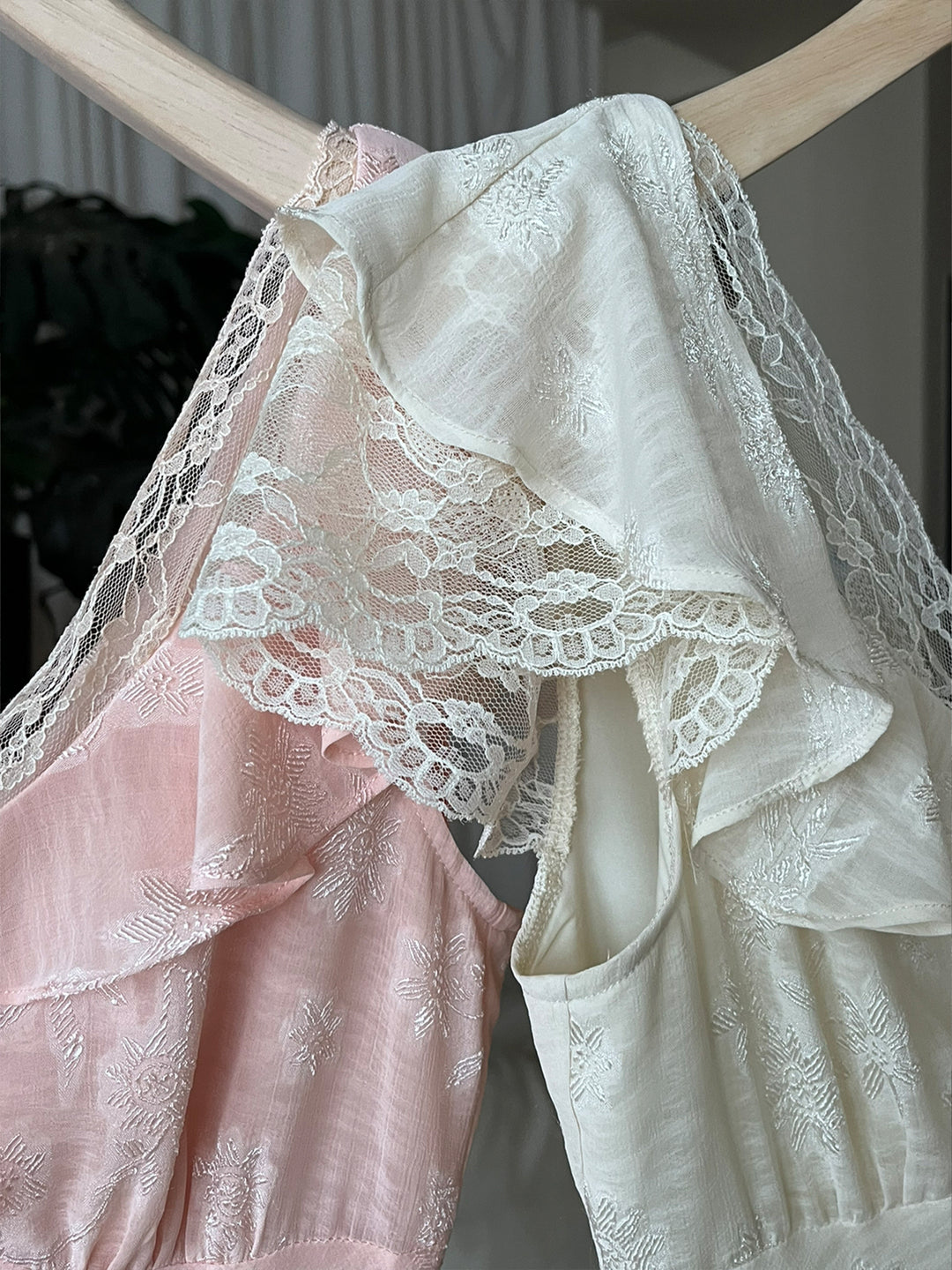 【dress】レースドッキングフラッタースリーブワンピース Q8658