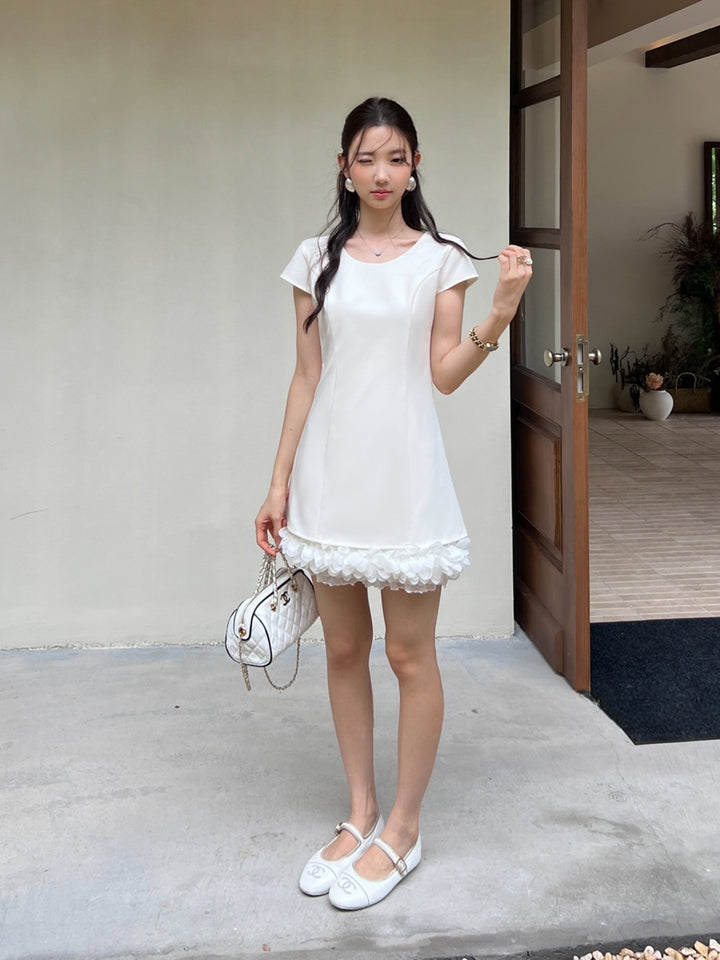 【dress】バックオーポンギャザーフリルミニワンピース Q8665