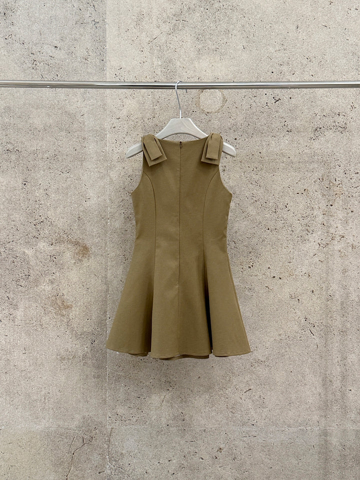 【dress】リボン付きミニベストワンピース Q8667