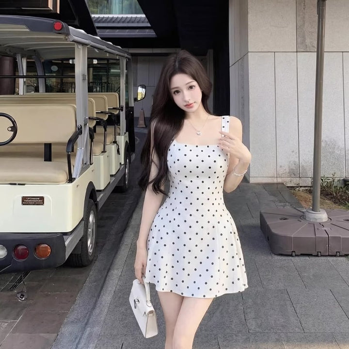 【dress】ドット柄キャミワンピース Q8258