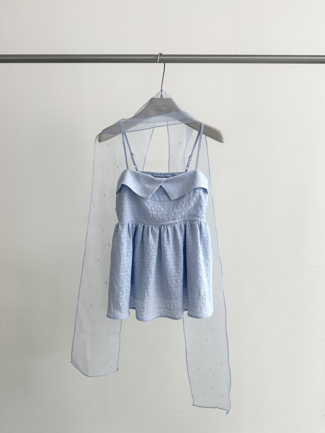 【tops】スカーフ付きフレアキャミソール Q8666