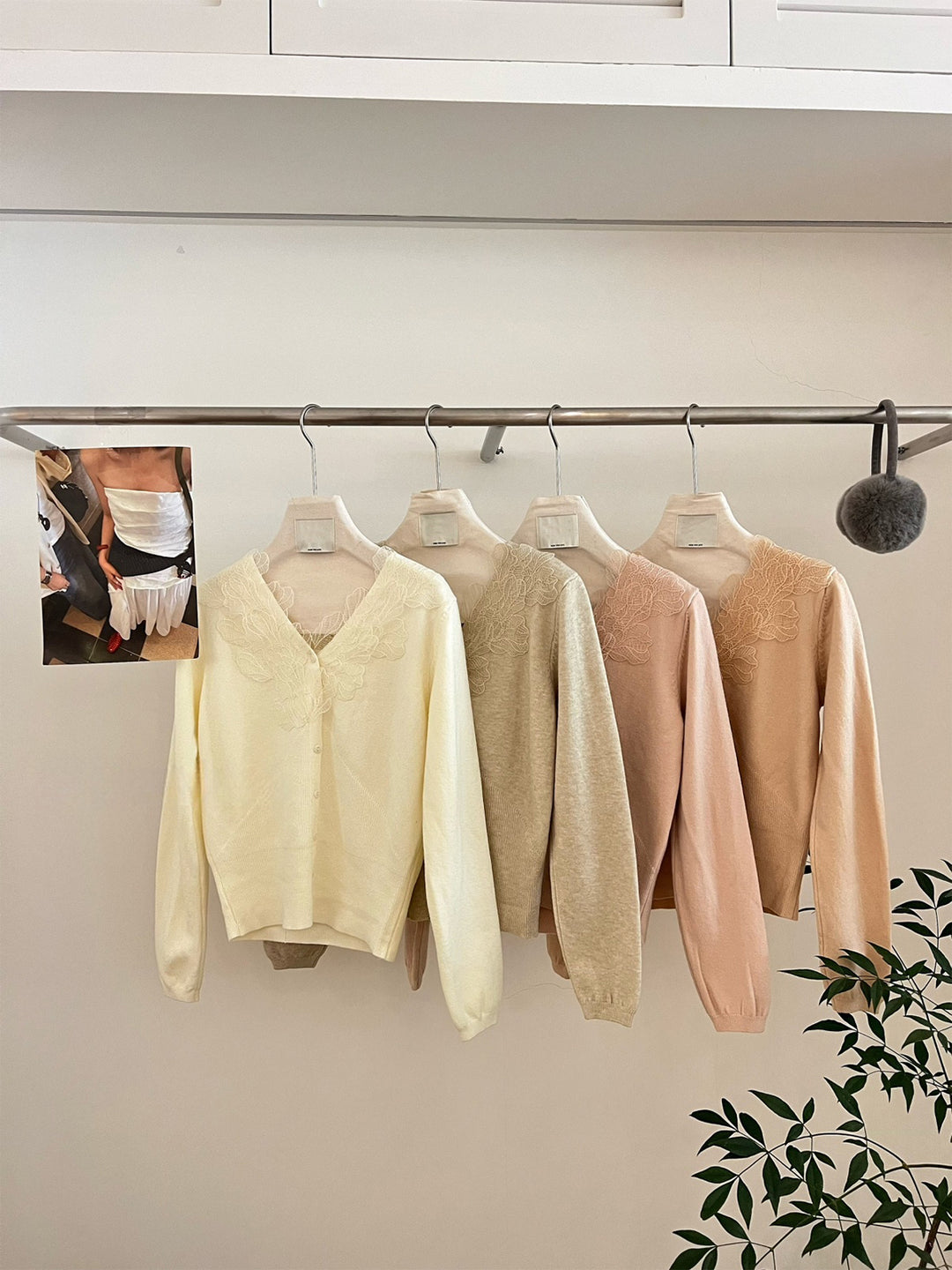 【outer】刺繍レース付きニットカーディガン Q9288