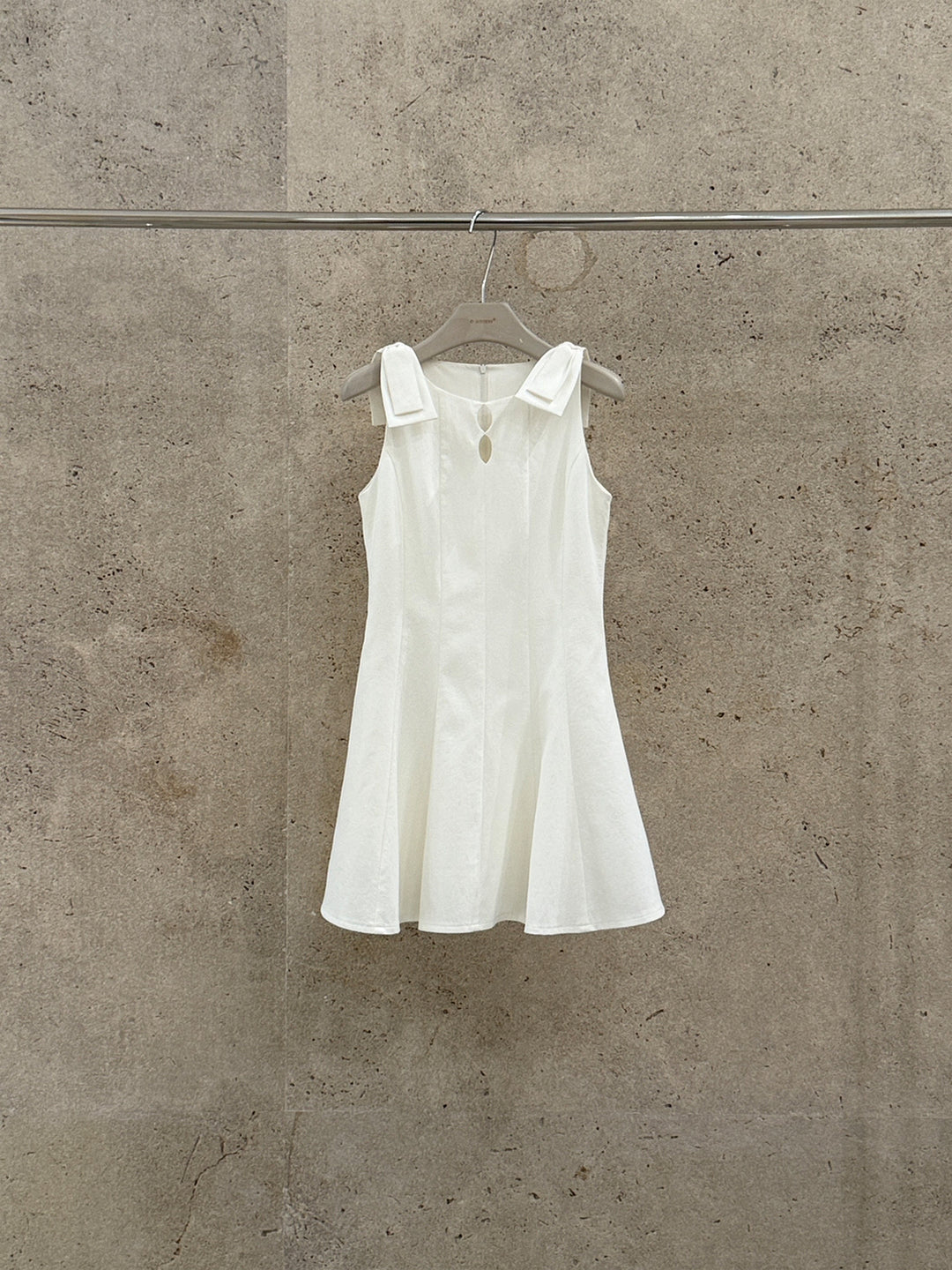 【dress】リボン付きミニベストワンピース Q8667