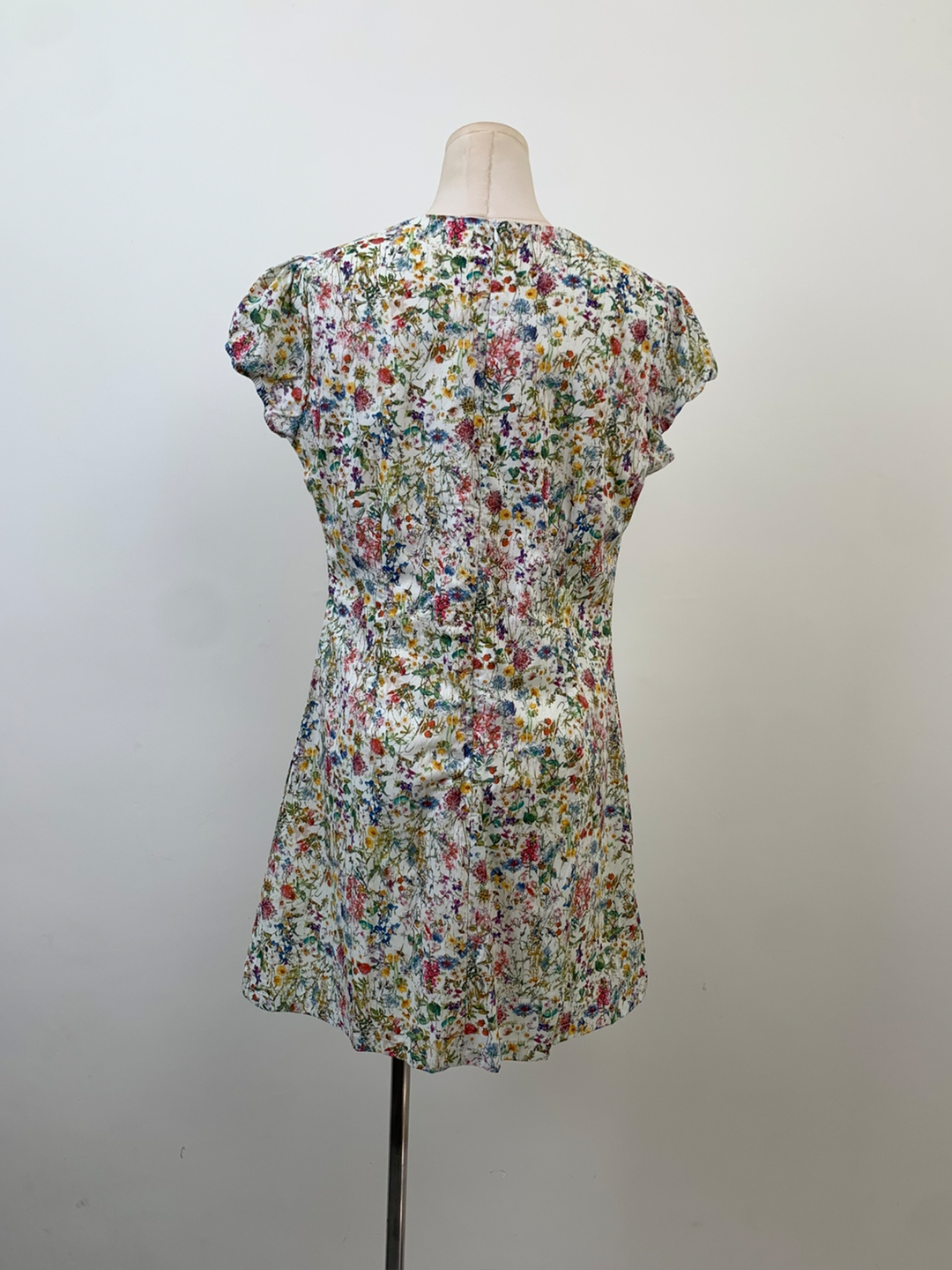 【dress】フラワー柄ワンピース Q8535