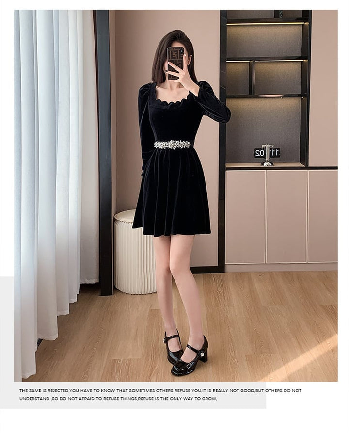 【dress】デートワンピースベルト付き　M17987