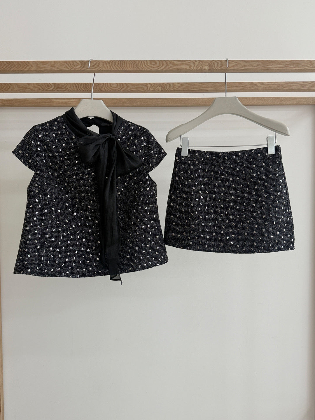 【set】リボン付きトップス×ミニタイトスカートセット Q8814
