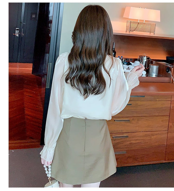 【tops】絶対欲しいエレガントリボン付きシャツトップス　M16887