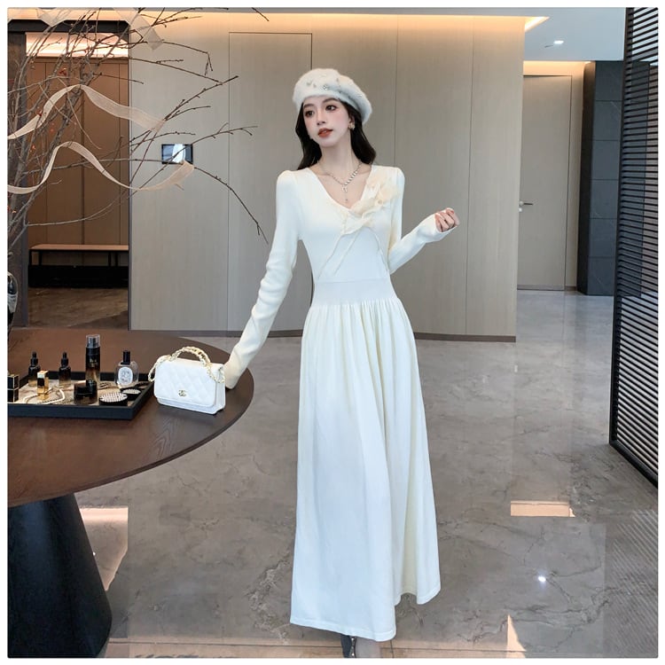 【dress】立体フラワーニットワンピース　M27827