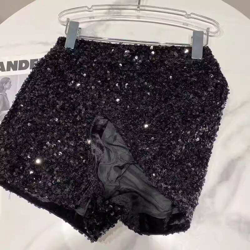 【bottoms】スパンコール付きショートパンツ Q7748