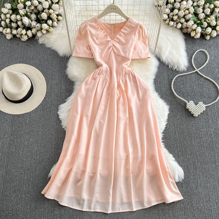 【dress】存在感 スウィートVネックデートワンピース　M17149