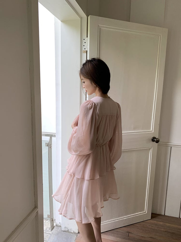 【dress】柔らかくて優しい印象Vネックデートワンピース　M17013