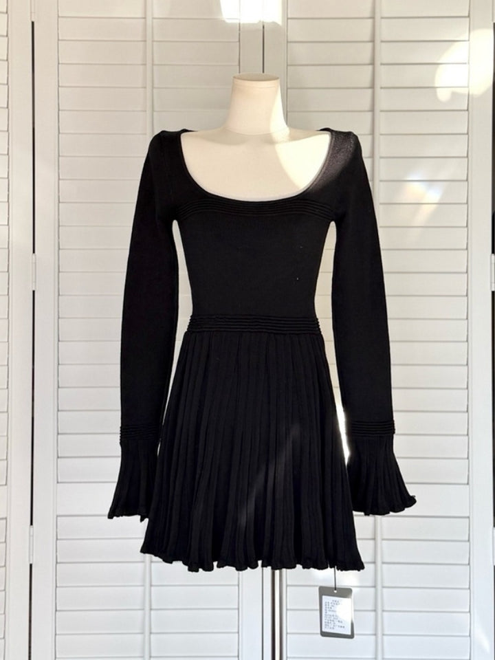 【dress】Aラインニットワンピース Q9323