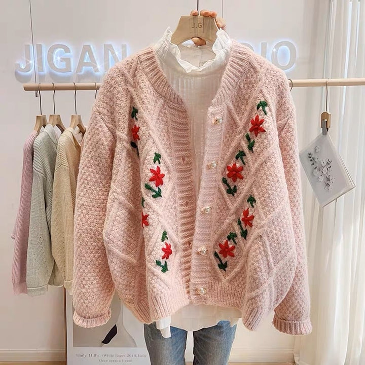 【outer】クルーネック刺繍ニットカーデ　M18132