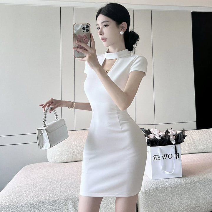 【dress】韓国系カットワークセクシーワンピース着瘦せ　M17170