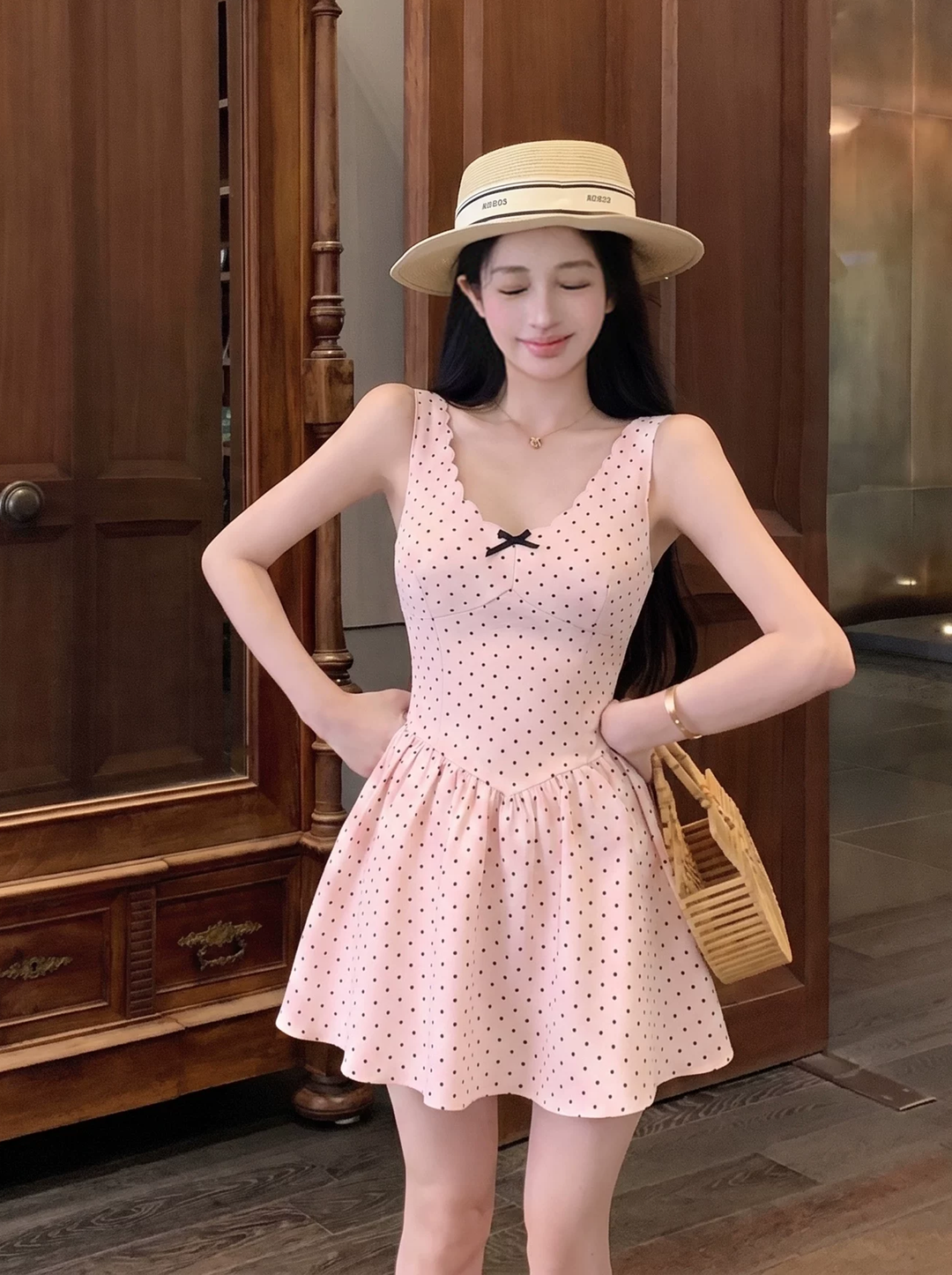 【dress】ドット柄ノースリーブミニワンピース Q8563