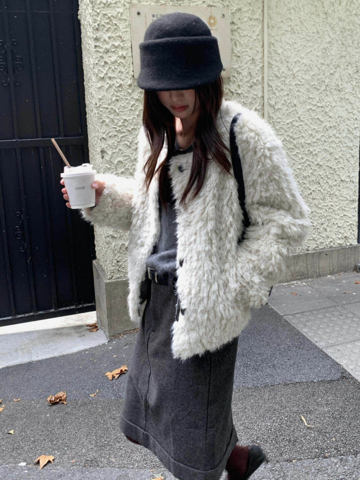 【outer】2色展開ファーコート Q9285