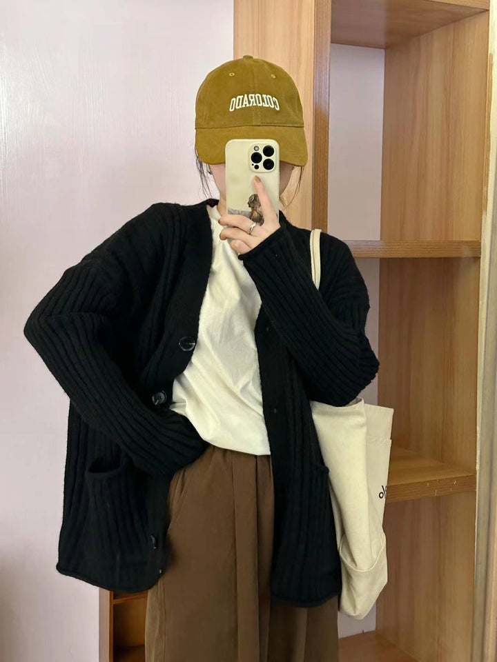 【outert】Vネックアウトポケットニットカーデ　M17813