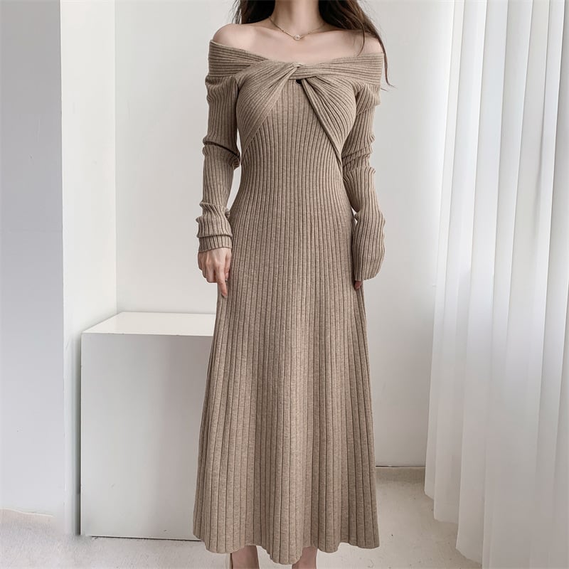 【dress】話題沸騰中 オシャレ無地ニットワンピース　M17589