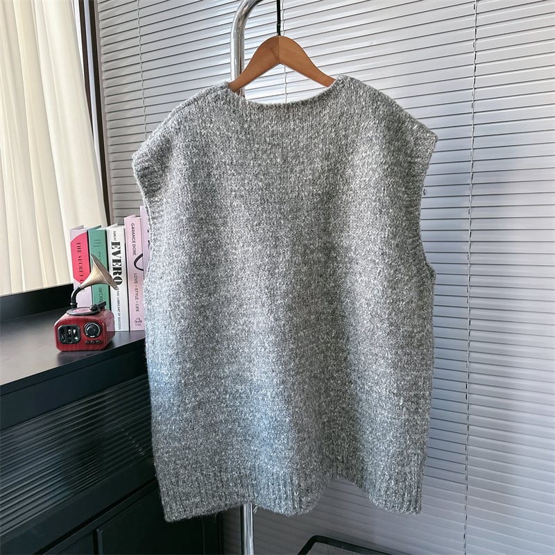 【tops】Vネックニットベスト　M28371
