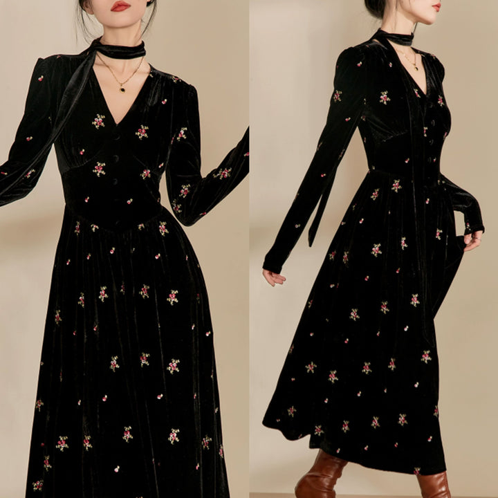 【dress】刺繍Ｖネックデートワンピース　N2393