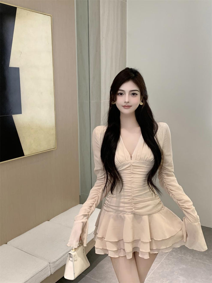 【dress】おしゃれ！Vネックデートワンピース着瘦せ　M17389