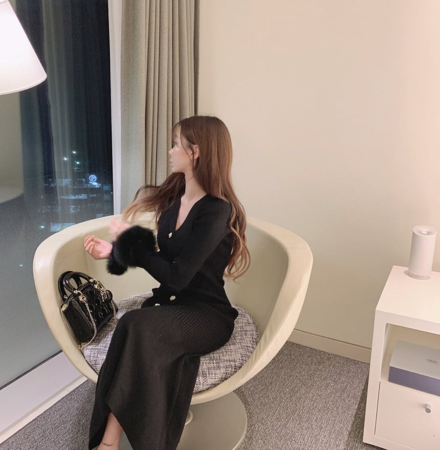 【dress】袖ファー マーメイドニットワンピース　M26156