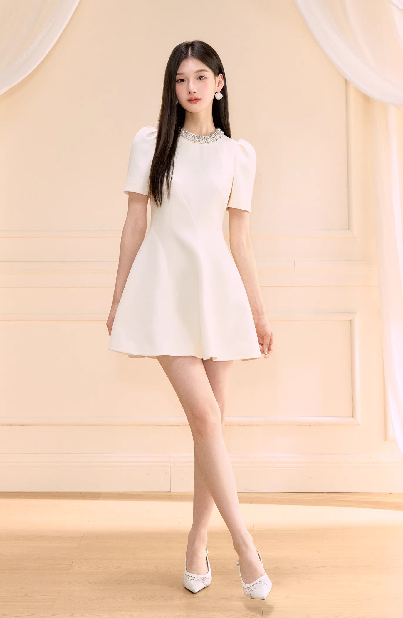 dress】パール付きAラインフレアワンピース Q8463 – NANASTYLE