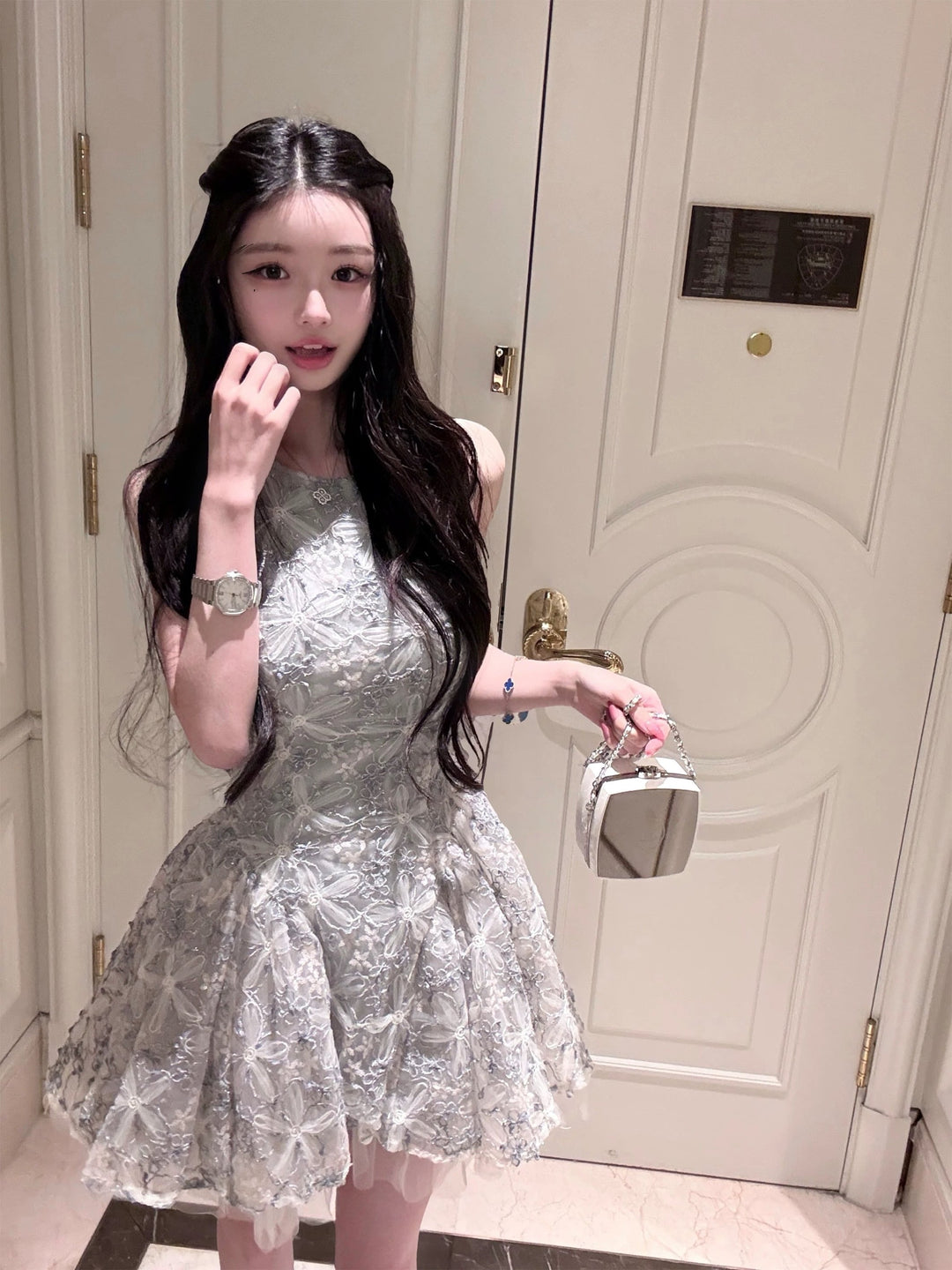 【dress】フラワー刺繍ミニワンピース　N3573