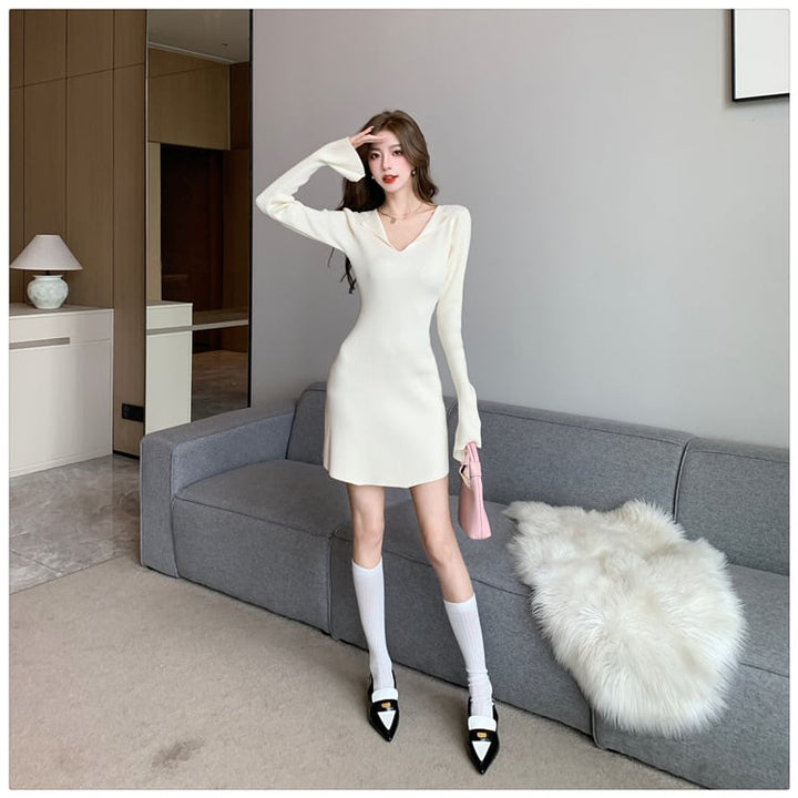 【dress】Vネックニットワンピース　M18381