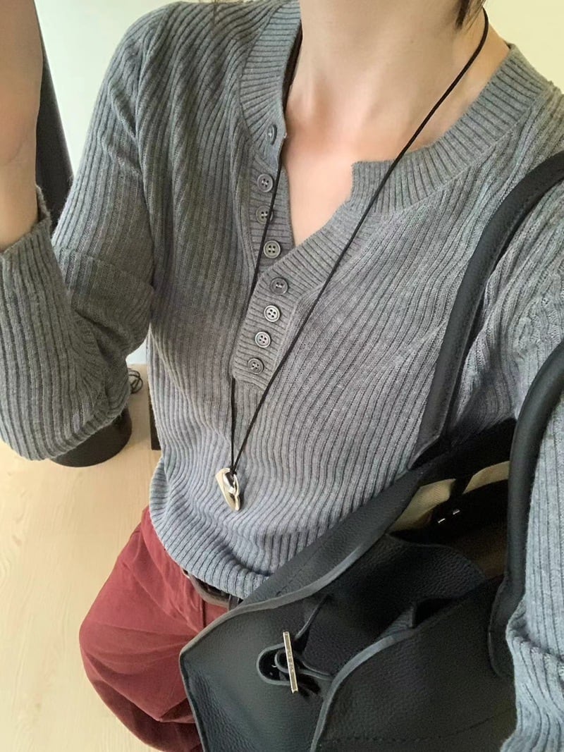 【tops】Vネックニットトップス　M26791