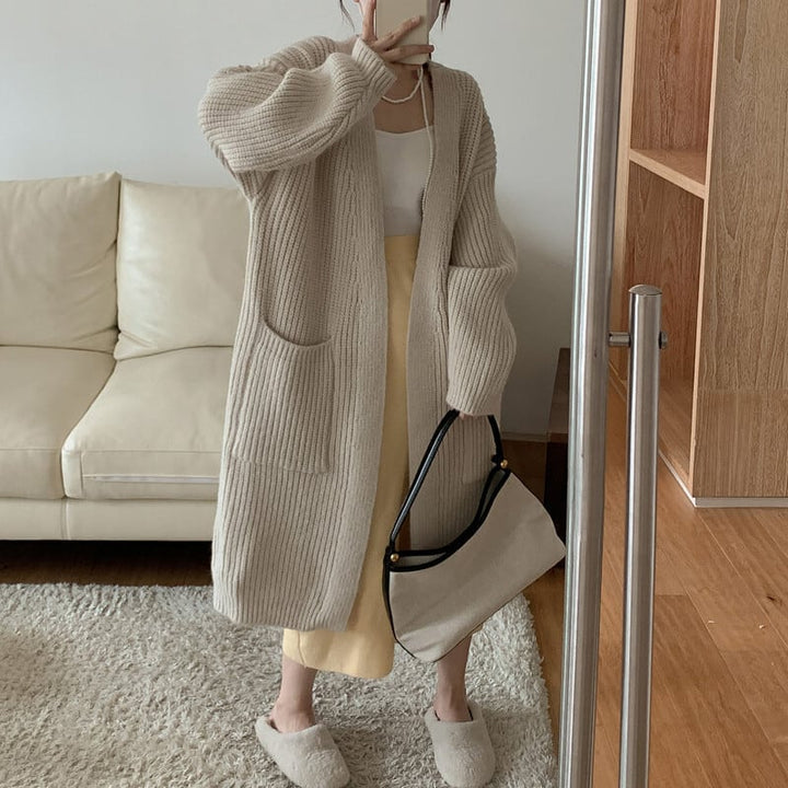 【outer】ロング丈Vネックニットカーディガン　M17819